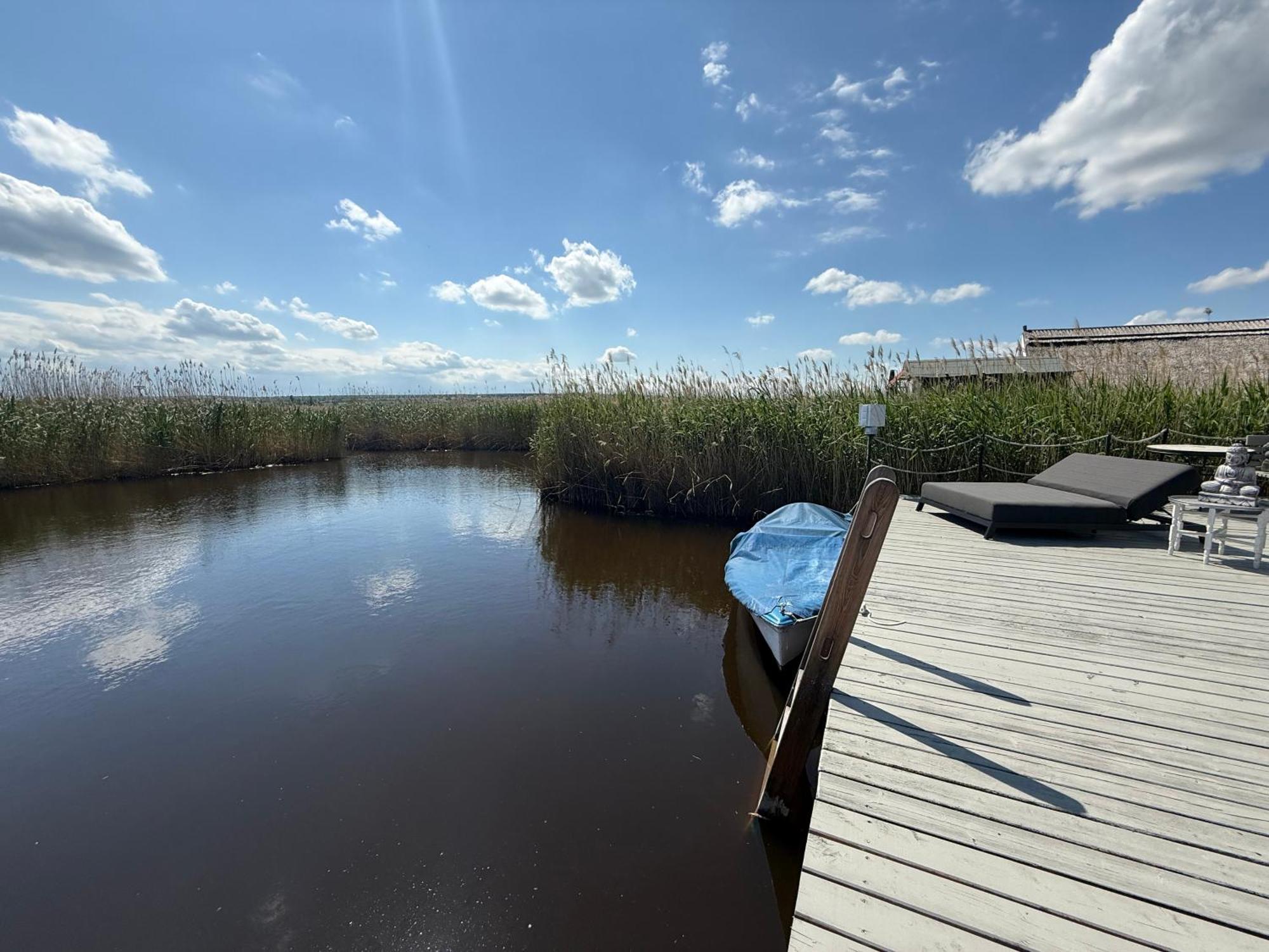 Seehuette Neusiedlersee - Seehaus Inklusive Elektroboot Rust Exteriör bild